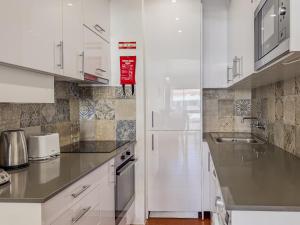 #409 Central Albufeira Getaway with Shared Pool