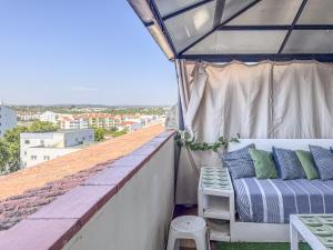 #409 Central Albufeira Getaway with Shared Pool