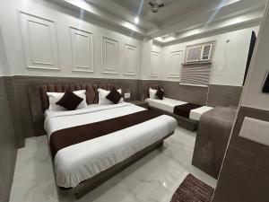 Grand Tree Hotel Shree Guru