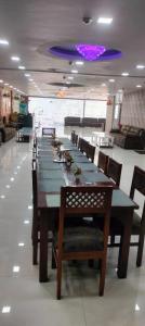 Hotel Paras r inn airport