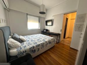 Athens Urban easy access bright en-suites with kitchen for 4 with 2 Bedrooms, 2 Bathrooms Elevator Open to monthly rent