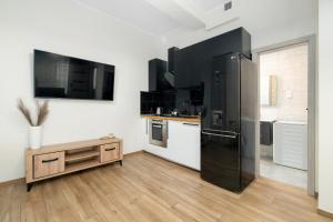 Modern Studio for Couples Centre of Poznań by Noclegi Renters
