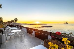 Frontline Villa El Martinete with Picasso Pool