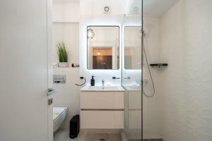 The Essence by Blvd 8B7 - Studio with Free Parking