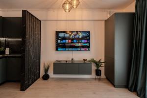 The Essence by Blvd 8B7 - Studio with Free Parking