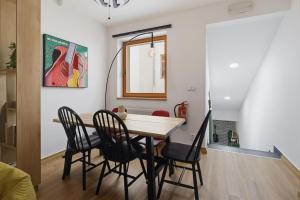 CoLiving Studio 1 near the Main Train Station