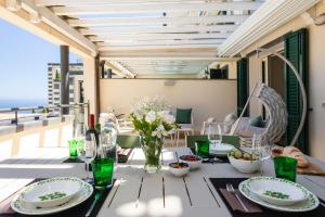 Casa Giulia Taormina -Luxury apartment with panoramic view, swimming pool,parking et center ville