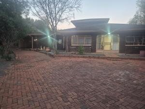 Butterfly lodge