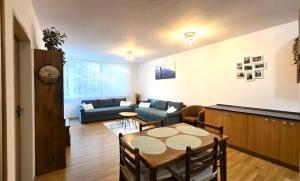 Apartmán s parkovaním priamo na Štrbskom Plese