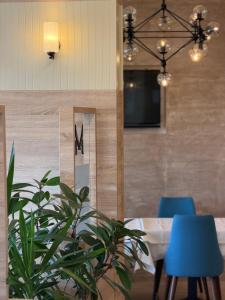 Lux Hotel M - Boutique Hotel & Restaurant