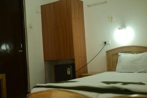 Cross Bill Beach Resort