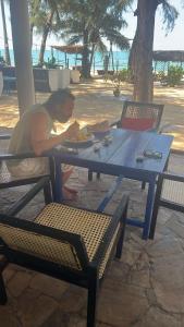 Tsunami beach hotel arugambay
