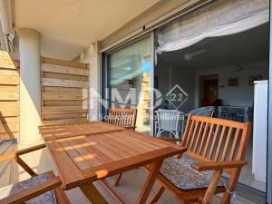 Moderno apartamento con piscina y parking 162B - INMO22