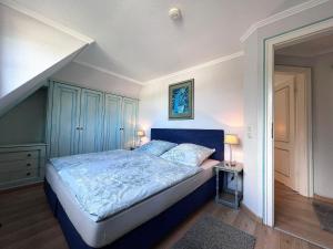 sea-cottage-ONE