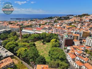 Funchal petrolhead apartment