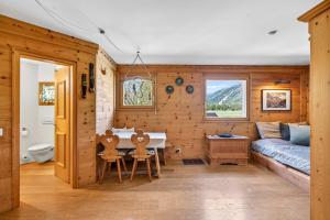 Alpine Studio Flat near Sankt Moritz