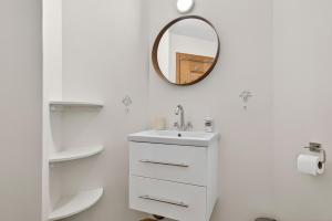 Alpine Studio Flat near Sankt Moritz
