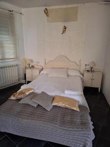 Charming House in Porriño with Terrace and Garden