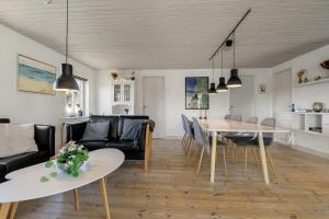 Velholdt Og Hyggeligt Feriehus I Vrist Sj103
