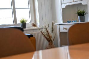 Velholdt Og Hyggeligt Feriehus I Vrist Sj103
