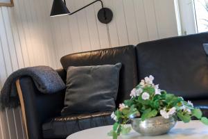 Velholdt Og Hyggeligt Feriehus I Vrist Sj103