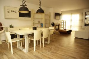 Beachside Townhouse in Marbella with Pool