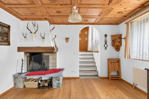 5 bedrooms Family Home near Sankt Moritz