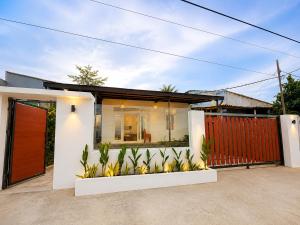 San ho beach Homestay