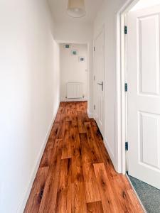 Euston Road - Beach Apartment 7