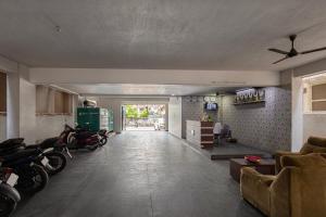 Hotel Aditya Premier