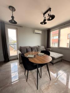 Old Town & Kapana Apartment with Two Balconies