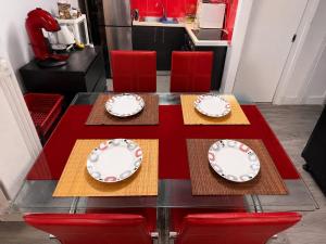 Kallisti Athens, 5 walk minutes from Metro