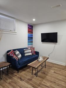 Modern Comfort2BR Basement Suite