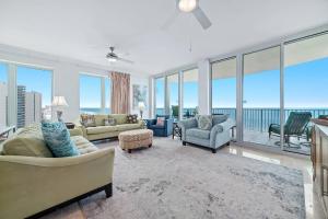 Mustique 1202