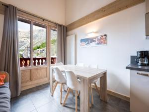 Studio avec Mezzanine - Centre Val-dIsère, 4-5 pers - FR-1-518-117