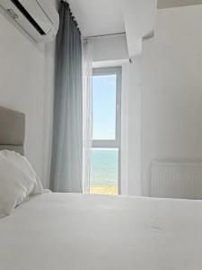 Black Sea Booking - X