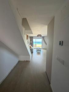 Ático premium & nuevo, Terraza con vistas al Estrecho, 2 habitaciones & parking, Tarifa