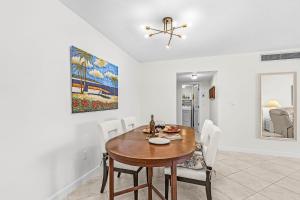 BEACHFRONT -Steps from Sparkling Sand and Surf - Creciente PH13 - Roelens