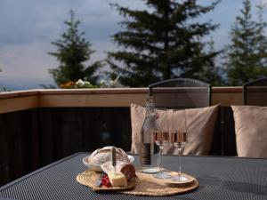 EDELWILD Almchalet - DIE KORALPEN RESIDENZ im Koralm Dorf I Spa I WMF Küchengeräte I Weber Grill I Bang & Olufsen I Balkon I Terrasse I Panorama I 4x TV I Bluetooth LS I 4 Parkplätze I Garten I Hunde willkommen I Das ganze Chalet mit 144qm für Si