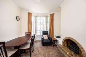Cosy & Modern 2BR Home in Kensington, Liverpool