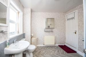 Cosy & Modern 2BR Home in Kensington, Liverpool