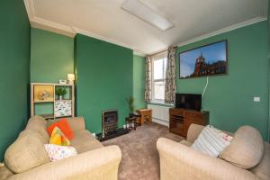 Cosy & Modern 2BR Home in Kensington, Liverpool