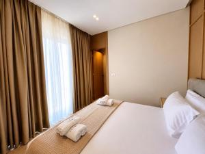 Avenue Hotel