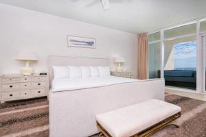 Turquoise Place C2602