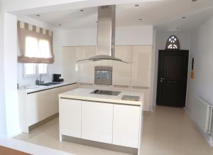 Tinos Blend Suites