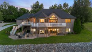 Lake Mansion On The Hill wPanoramic Views & Dock