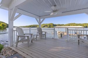Lake Mansion On The Hill wPanoramic Views & Dock