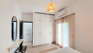 Jas Wave House