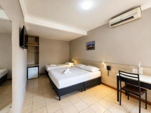 Hotel El Pilar by Bsb Inn
