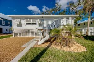 161 Gulf Island